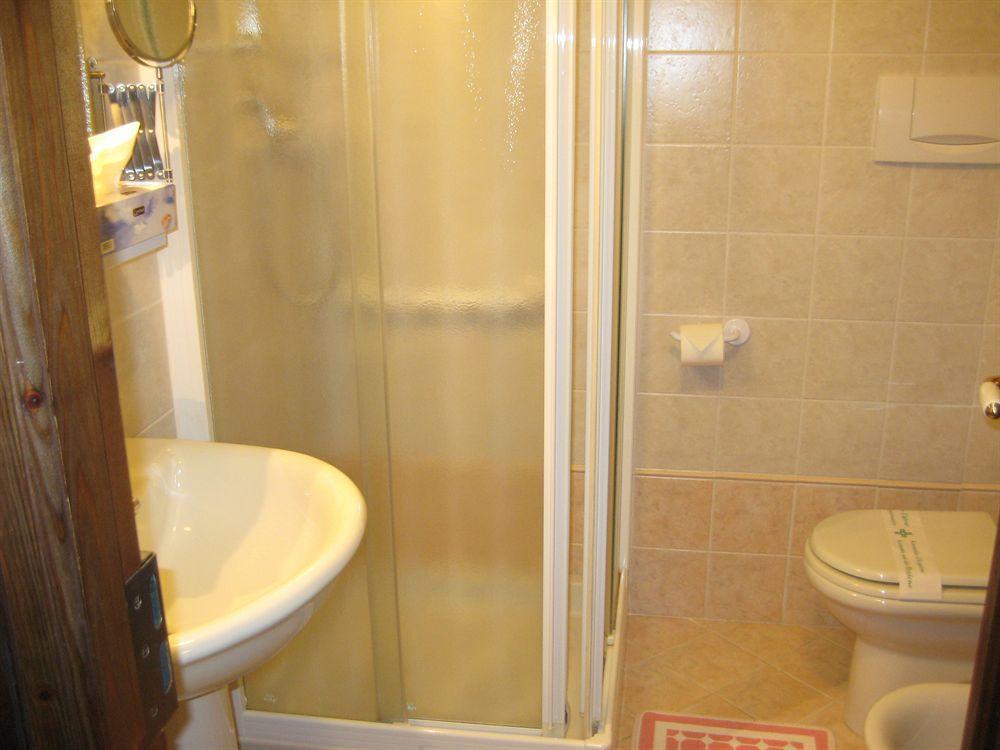 נולי Palazzo Vescovile Hotel מראה חיצוני תמונה