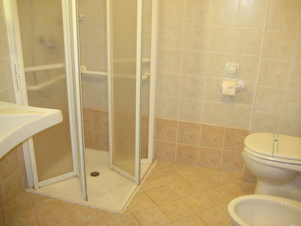 נולי Palazzo Vescovile Hotel מראה חיצוני תמונה
