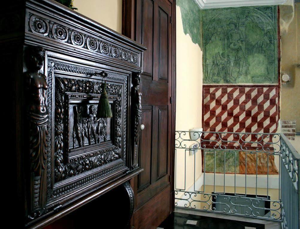 נולי Palazzo Vescovile Hotel מראה חיצוני תמונה